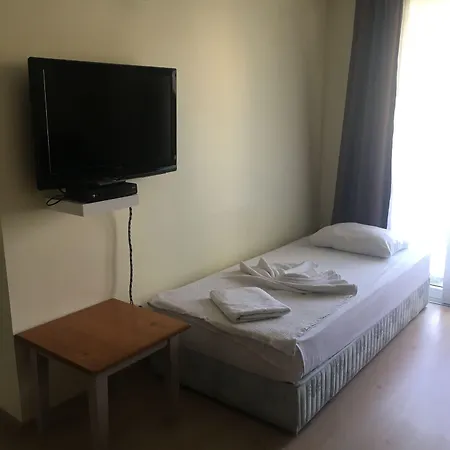 Opus Lägenhetshotell Kusadası