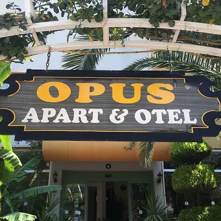 아파트호텔 Opus 쿠사다시