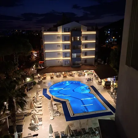 Lägenhetshotell Opus Kusadası