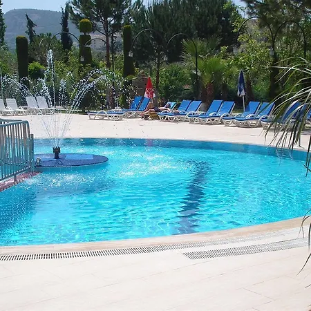 Apartahotel Opus 3*