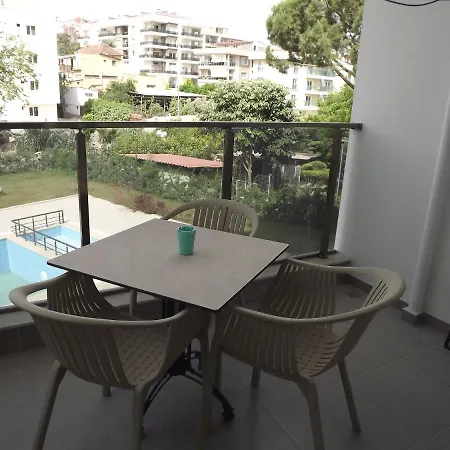 Apartahotel Opus 3*