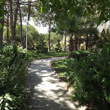 Aparthotel Opus 4*